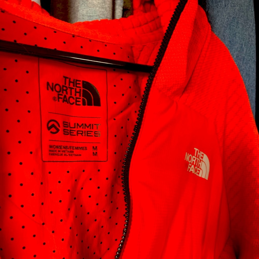 THE NORTH FACE Women’s Red Summit Series Microgrid Fleece Jacket WORN TWICE
